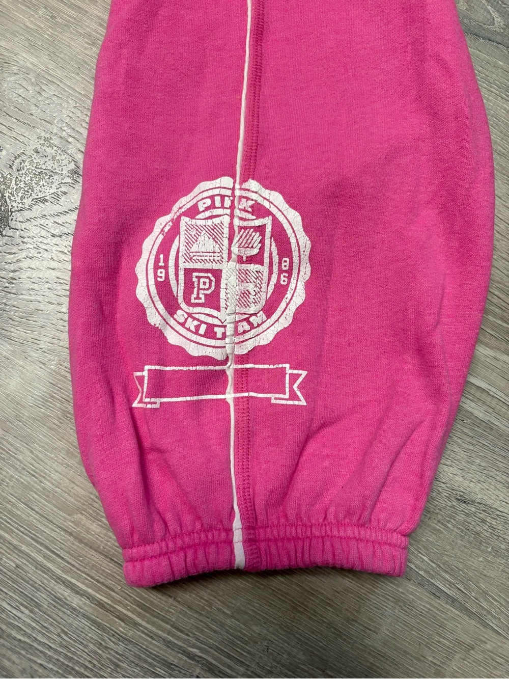 Vintage PINK Victoria's Secret Graphic Sweatpants - Picture 2 of 7